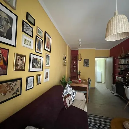 Elpiriana's Modern House In Apartment