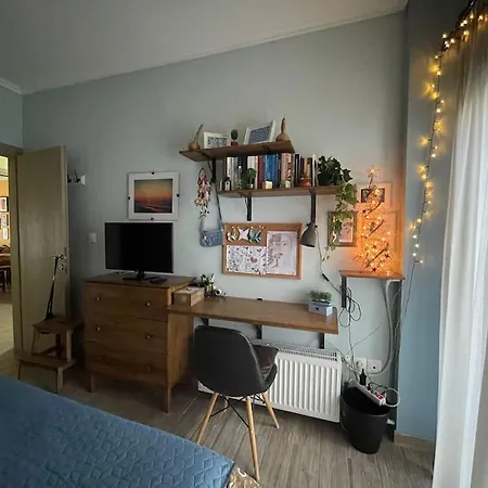 Elpiriana's Modern House In Apartment