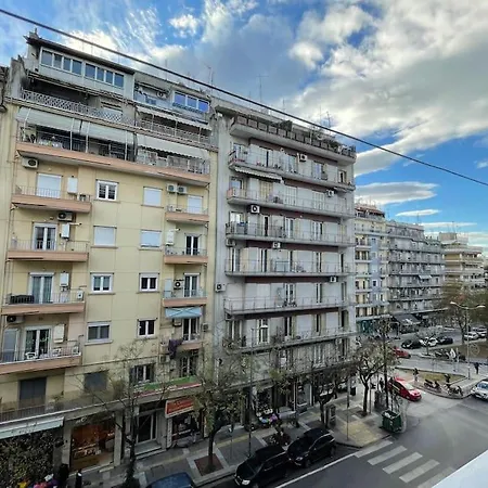Mariana's Modern House In Apartman *