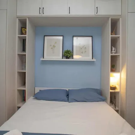Mariana's Modern House In *