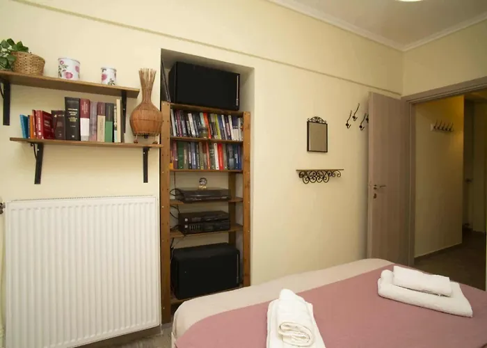 Mariana's Modern House In Apartment Thessaloniki