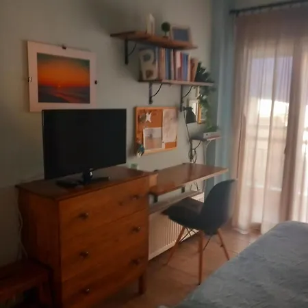 Mariana's Modern House In Salonic